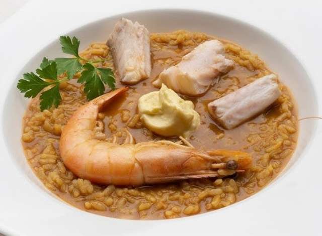 Caldero del Mar Menor – Receta Tradicional de Murcia | Restaurante Oasis by Paco Medrano